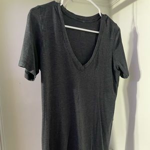 Lululemon Grey Vneck Tshirt- Size 6